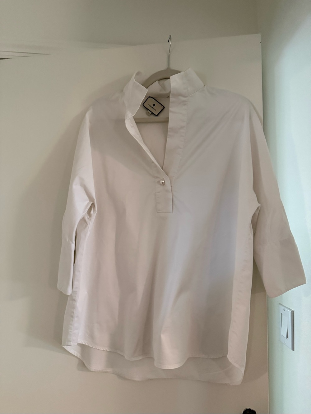 Tuckernuck White Popover Tunic Blouse - Picture 3 of 5